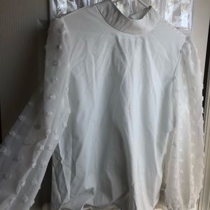 White long sleeve blouse